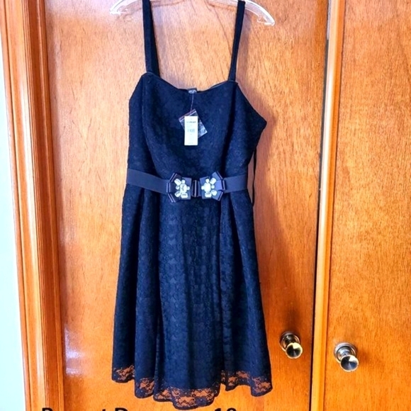 Black Lace Formal Dress with Rhinestone Belt - Picture 8 of 8